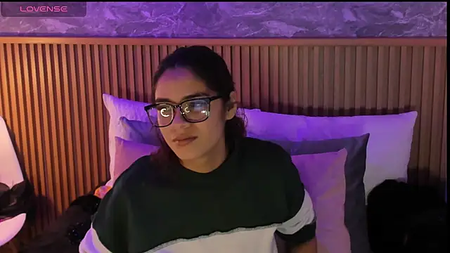 alina souvage  online show from 01.05.26