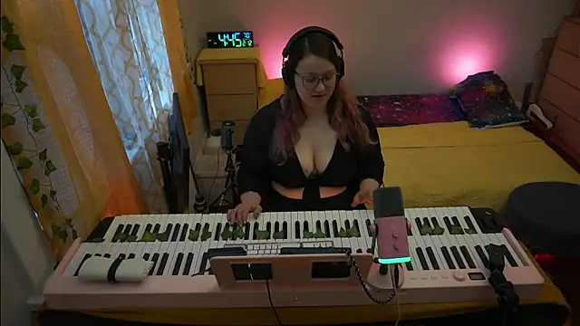 Snapshot of FireproofCuriousiteaze chatting on 02.12.26 FireproofCuriousiteaze online show from 02.12.26