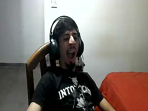 Snapshot of Franalbera chatting on 03.29.26 Franalbera online show from 03.29.26