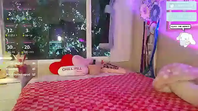 Snapshot of itscleomoon chatting on 02.13.26 itscleomoon online show from 02.13.26