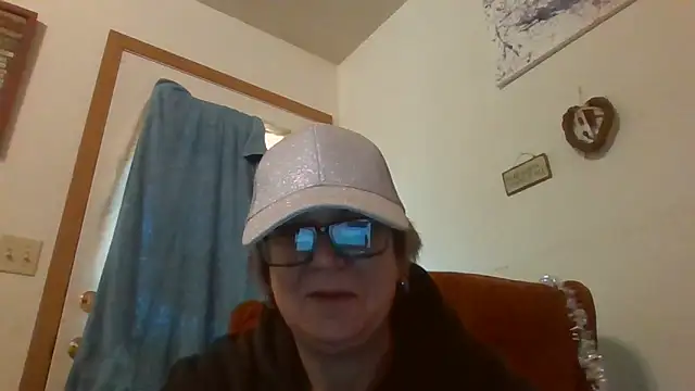 becky1111 online show from 04.24.26