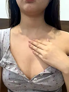 Snapshot of Zinmeo20 chatting on 12.23.25 Zinmeo20 online show from 12.23.25