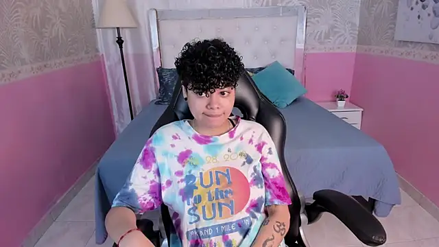 Sasha Venom online show from 12.22.25