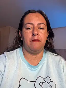Snapshot of evelyn_harpeery chatting on 06.22.26 evelyn harpeery online show from 06.22.26
