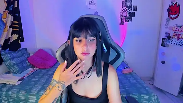 harakitty  online show from 04.24.26