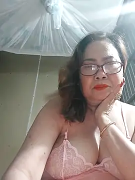 Snapshot of cuncon7700 chatting on 04.03.26 cuncon7700 online show from 04.03.26