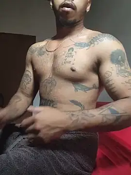 ykaromen online show from 12.18.25