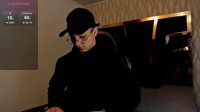 Noah Clarkk online show from 03.12.26