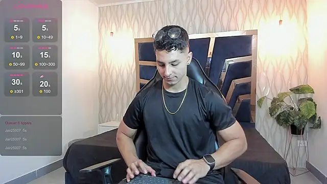 Noah Clarkk online show from 04.16.26