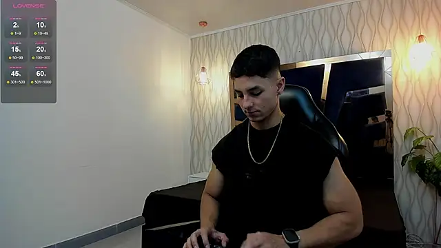 Snapshot of Noah_Clarkk chatting on 05.02.26 Noah Clarkk online show from 05.02.26