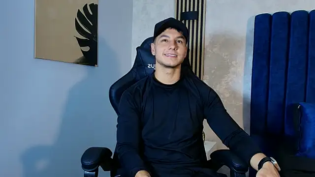 Snapshot of Noah_Clarkk chatting on 05.14.26 Noah Clarkk online show from 05.14.26