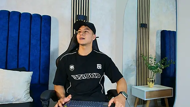 Snapshot of Noah_Clarkk chatting on 05.17.26 Noah Clarkk online show from 05.17.26