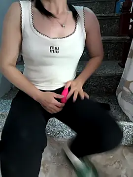 Sweet-Berryy online show from 04.21.26