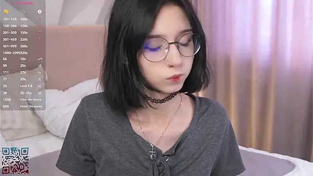 DeliaLoma online show from 03.13.26