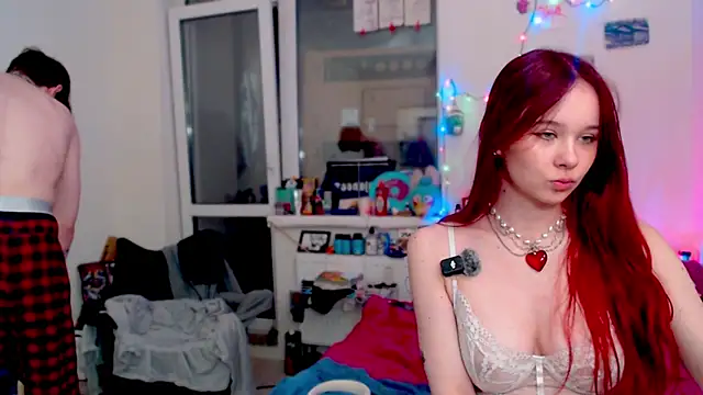 Snapshot of MaryJane_x_Peter chatting on 12.18.25 MaryJane x Peter online show from 12.18.25