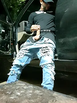 Snapshot of PIGHIGHDIRTY_p0 chatting on 02.14.26 PIGHIGHDIRTY p0 online show from 02.14.26