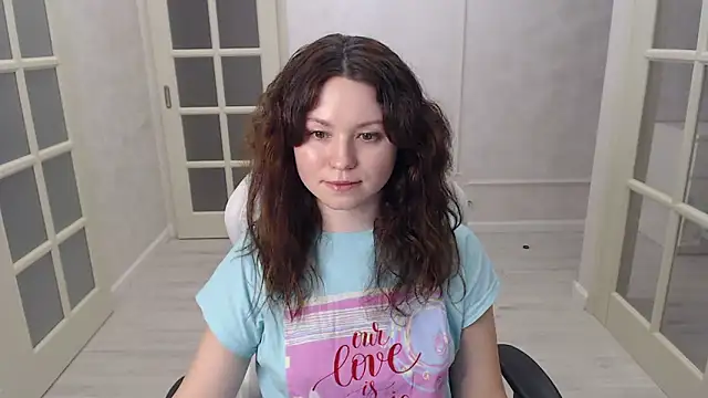 LondonMiley online show from 12.21.25