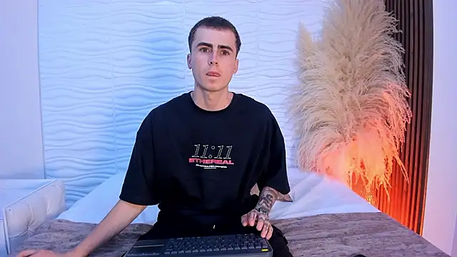 Snapshot of SpaceBoy1 chatting on 02.15.26 SpaceBoy1 online show from 02.15.26