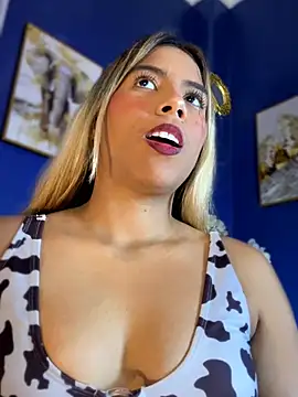 MiaSizzle online show from 02.26.26