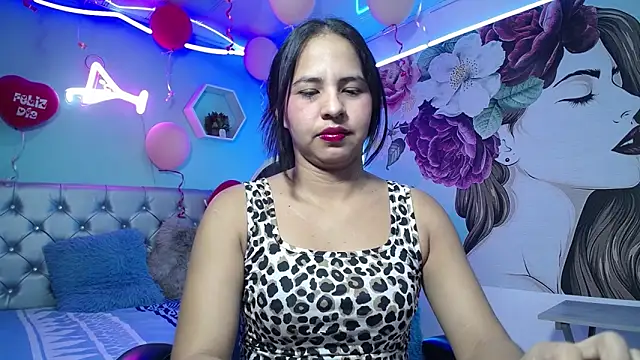 nicol ross19 online show from 02.16.26