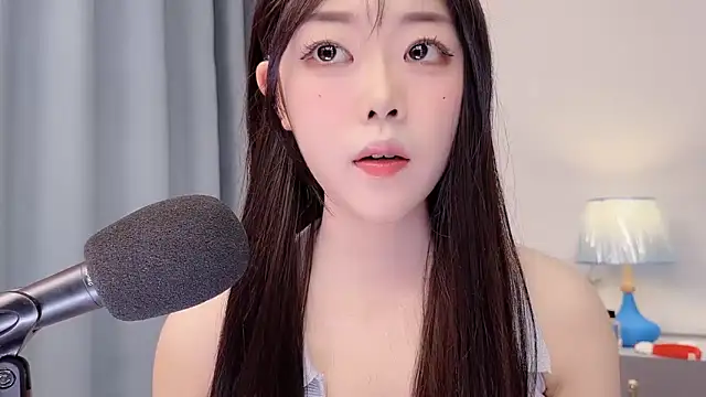 smalldaisy online show from 04.06.26