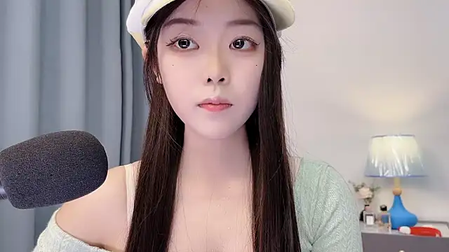 smalldaisy online show from 04.14.26