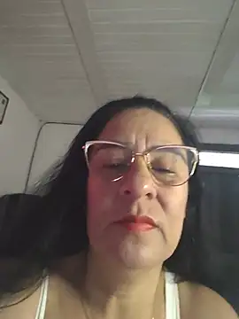 Snapshot of KiaraFoster chatting on 05.21.26 KiaraFoster online show from 05.21.26