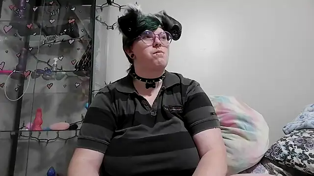 Snapshot of Pupghostt chatting on 02.27.26 Pupghostt online show from 02.27.26