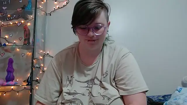 Snapshot of Pupghostt chatting on 04.06.26 Pupghostt online show from 04.06.26