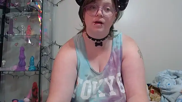 Snapshot of Pupghostt chatting on 04.24.26 Pupghostt online show from 04.24.26