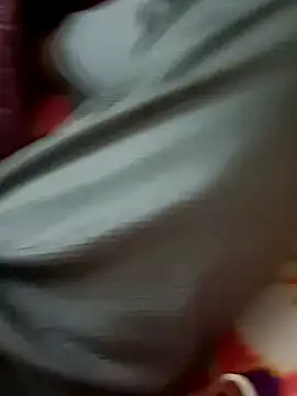 Snapshot of honorhorny chatting on 12.21.25 honorhorny online show from 12.21.25