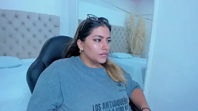 AmbarBrownn  online show from 01.10.26