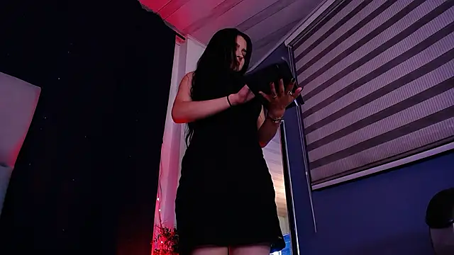 Emilyy05  online show from 02.03.26