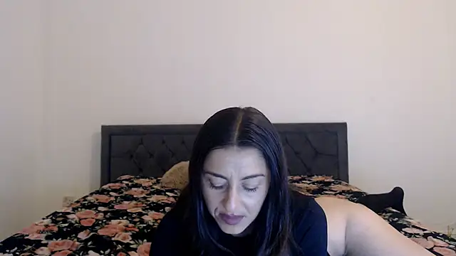 Snapshot of Stella_John chatting on 09.26.25 Stella John online show from 09.26.25