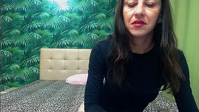 Stella John online show from 12.14.25