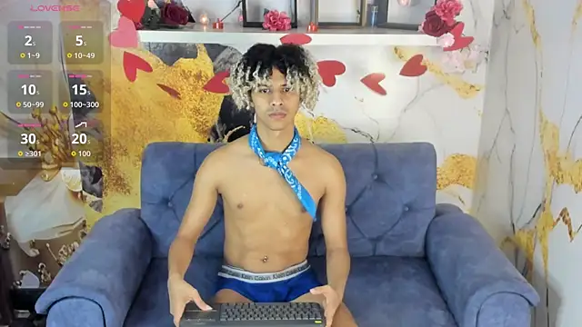 Victor LatinBoy online show from 02.17.26