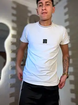 Snapshot of neithan_sleitherx chatting on 02.06.26 neithan sleitherx online show from 02.06.26