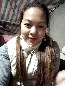 Snapshot of Lucky_cutee chatting on 02.21.26 Lucky cutee online show from 02.21.26