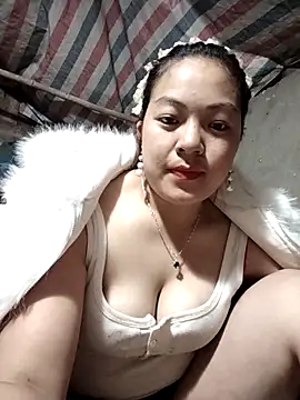 Snapshot of Lucky_cutee chatting on 03.08.26 Lucky cutee online show from 03.08.26