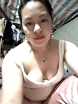 Snapshot of Lucky_cutee chatting on 03.21.26 Lucky cutee online show from 03.21.26