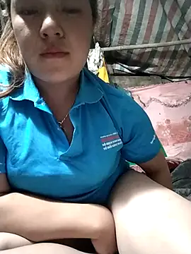 Snapshot of Lucky_cutee chatting on 04.14.26 Lucky cutee online show from 04.14.26