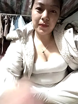 Lucky cutee online show from 04.24.26