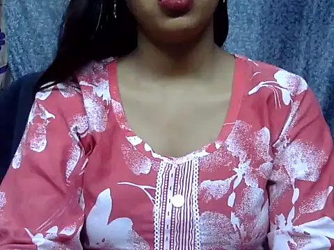 cute Dirty Diva online show from 06.05.26