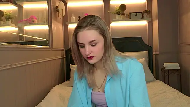 Molly Voss online show from 01.19.26