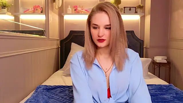 Molly Voss online show from 02.02.26