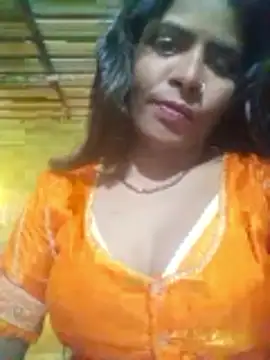 Snapshot of Kajal_sexe chatting on 12.21.25 Kajal sexe online show from 12.21.25