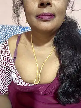 Snapshot of siri_tamiltelugu chatting on 02.14.26 siri tamiltelugu online show from 02.14.26