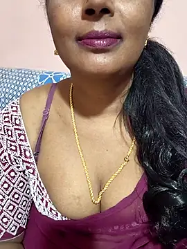 Snapshot of siri_tamiltelugu chatting on 02.26.26 siri tamiltelugu online show from 02.26.26