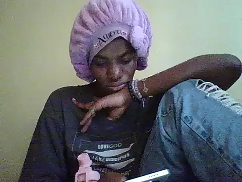 Snapshot of Sexxy_paid chatting on 02.18.26 Sexxy paid online show from 02.18.26