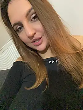 AliceAlicee online show from 12.22.25